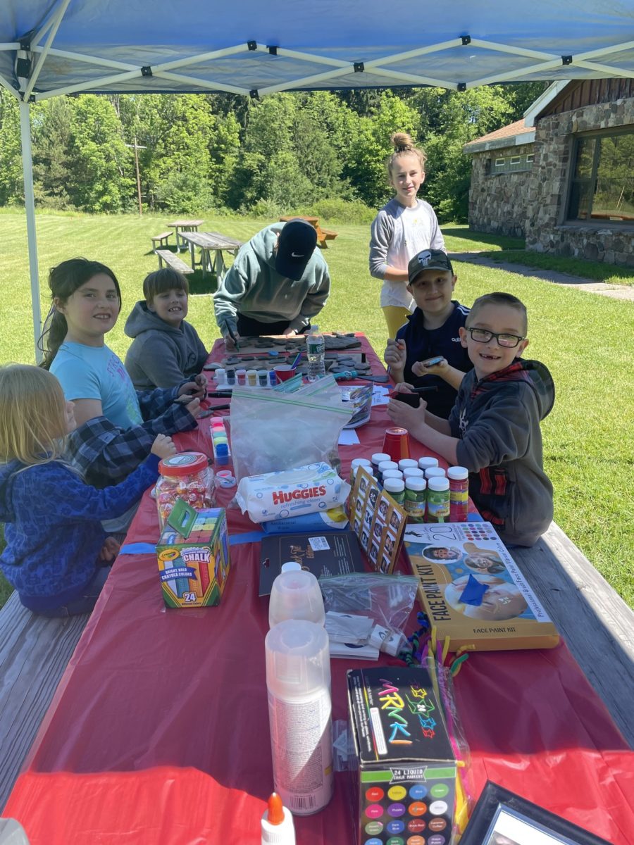 kids around craft table